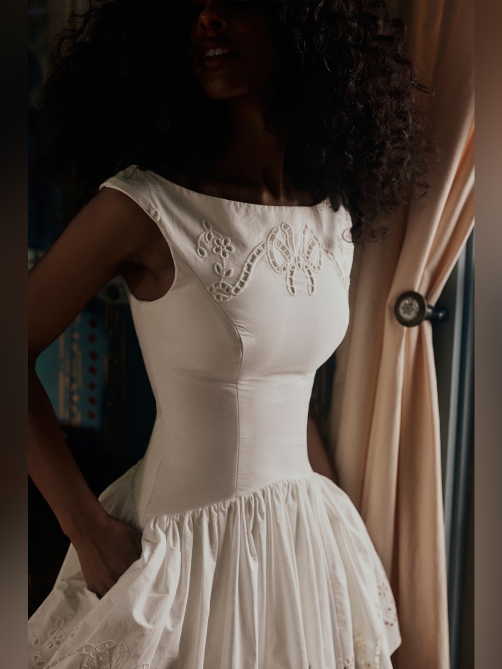 House of CB Lauren White Cotton Broderie Anglaise Boat Neck Mini Dress size M - Picture 3 of 17